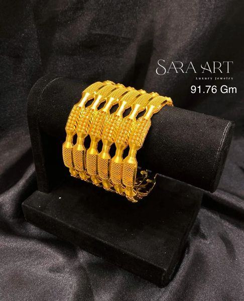 Manchette MN-003: gold bangle set, 91.76 g, SARA ART Dubai