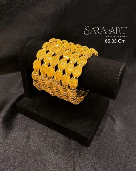 Manchette MN-005: gold bangle set, 65.33 g, SARA ART Dubai