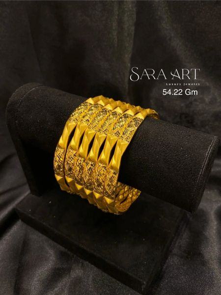 Manchette MN-034: gold bangle set, 54.22 g, SARA ART Dubai