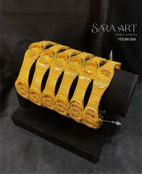 Manchette MN-037: gold bangle set, 113.84 g, SARA ART Dubai