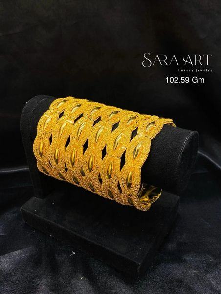 Manchette MN-058: gold bangle set, 102.59 g, SARA ART Dubai