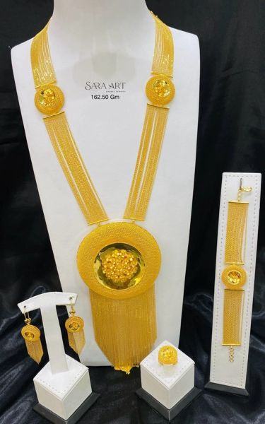 Parure PR-001: gold jewellery set, 162.50 g, SARA ART Dubai